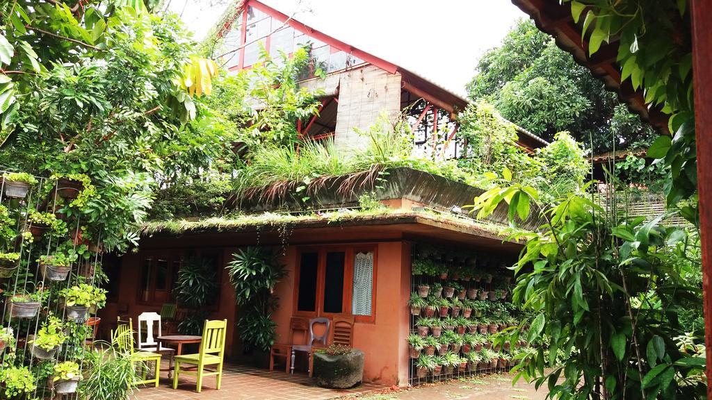 Rumah Turi Eco Boutique Hotel Solo Exterior foto